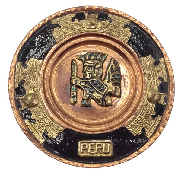 Vintage Peruvian Wall Plates – Handcrafted Copper and Brass Decorative Plates - Picture 5 of 12